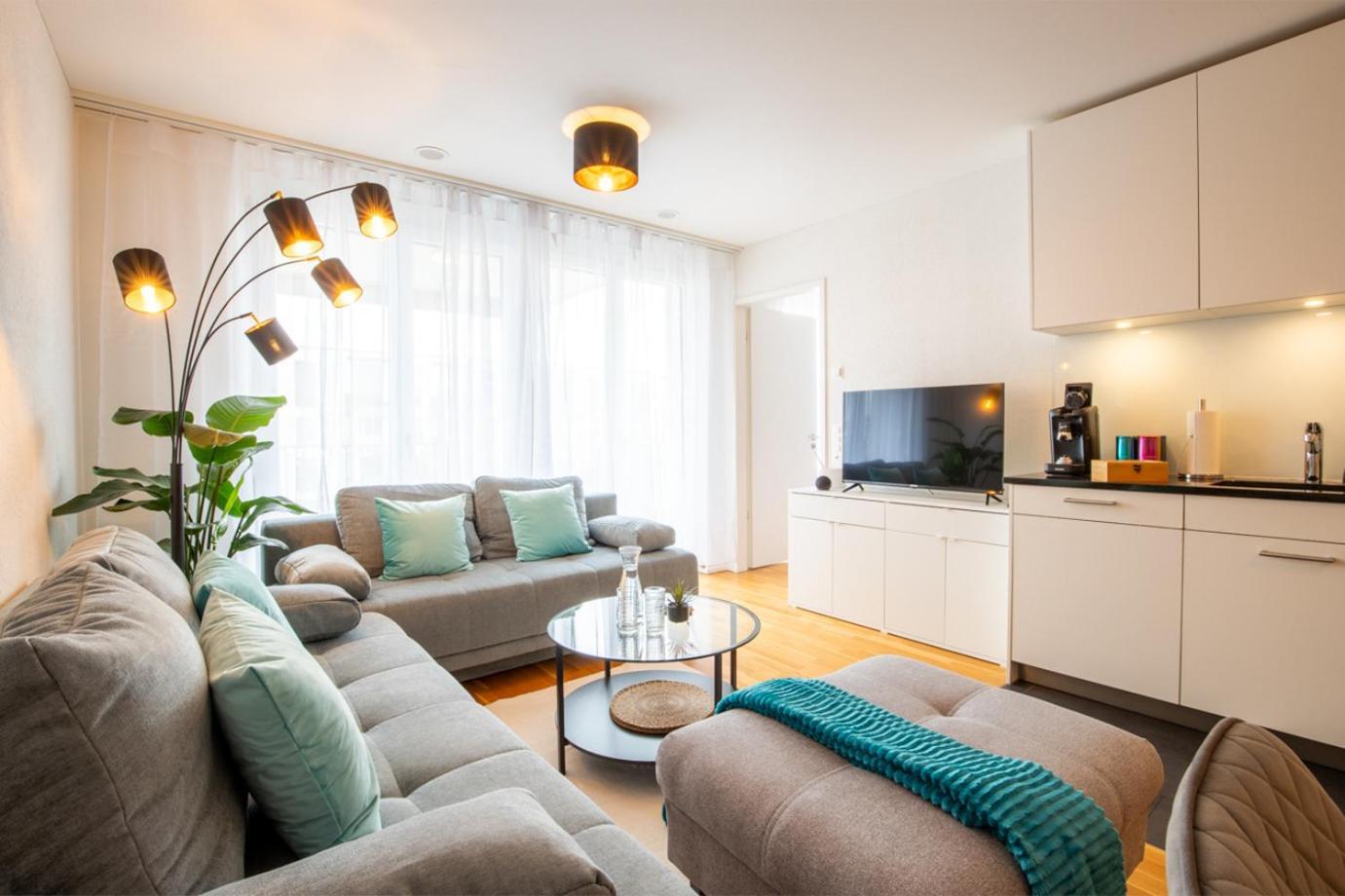 Special Einstein II Apartment Basel, Messe Kleinbasel 10-Star מראה חיצוני תמונה